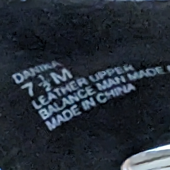 Black leather heels by Me Too, Danika woman's Size 7.5 - Picture 11 of 13